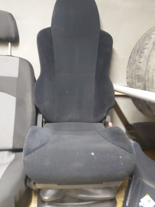 Сидіння ман Посажирське в гарному стані