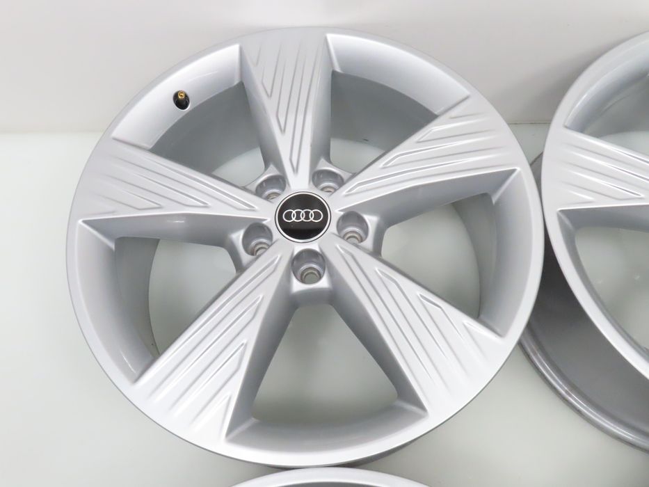Felgi Aluminiowe Alufelgi 19'' Audi Q4 E-tron 5x112 8j Et45 89a601025b