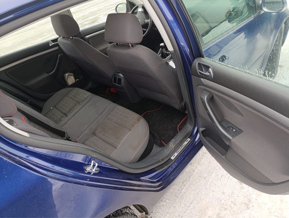 Свіжо пригнаний Volkswagen Golf ексклюзивний варіант 1.9 tdi 77 кв