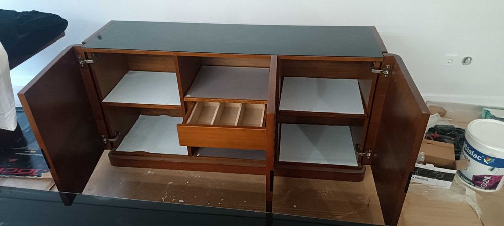 Aparador sala  em cerejeira