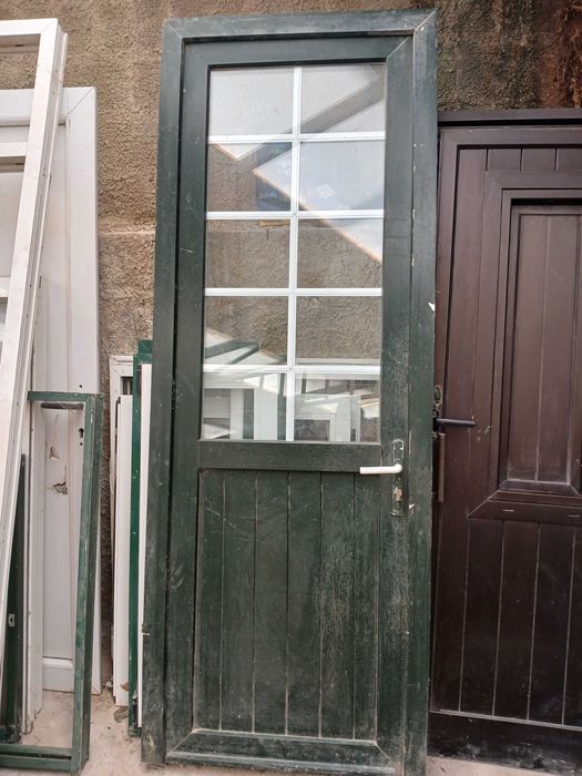 Porta de PVC com vidro