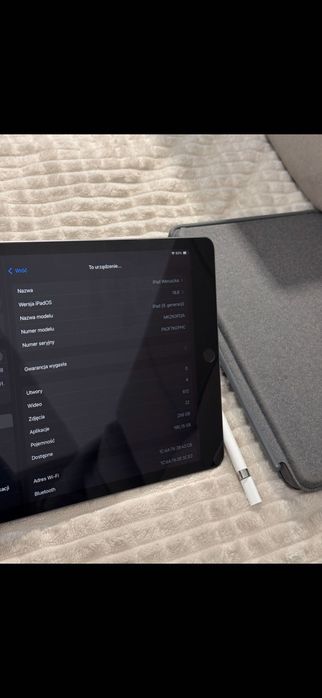 iPad 256gb 10.2’ + klawiatura Logitech Combo Touch + Apple Pencil