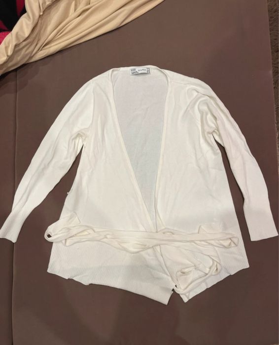 Sweter wiązany biały