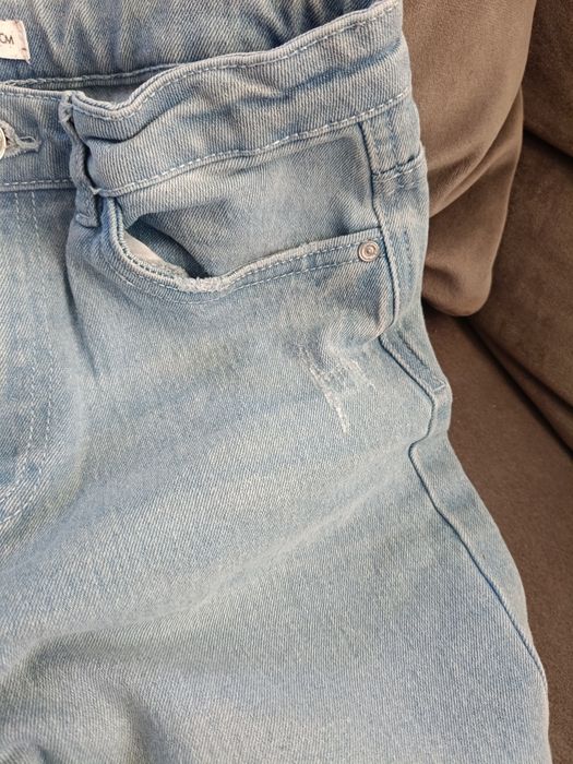 Spodnie,jeansy szersze nogawki Sinsay 152 cm