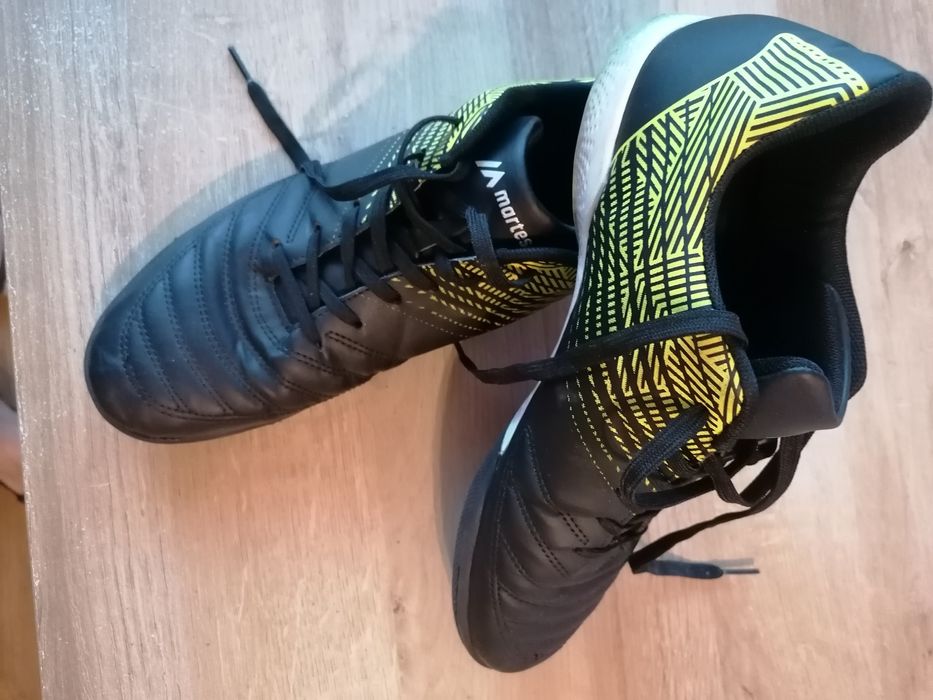 Buty sportowe młodzieżowe