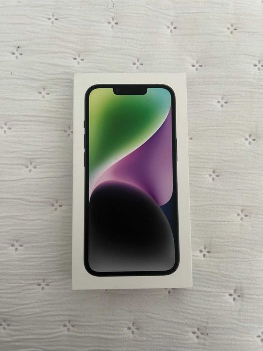 iPhone 14 Midnight 128GB Sealed / Unopened