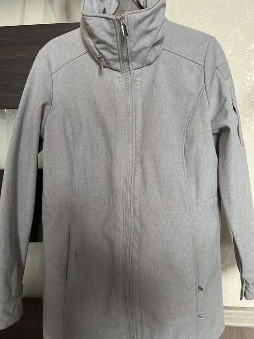 Вітровка жіноча, вітронепроникна