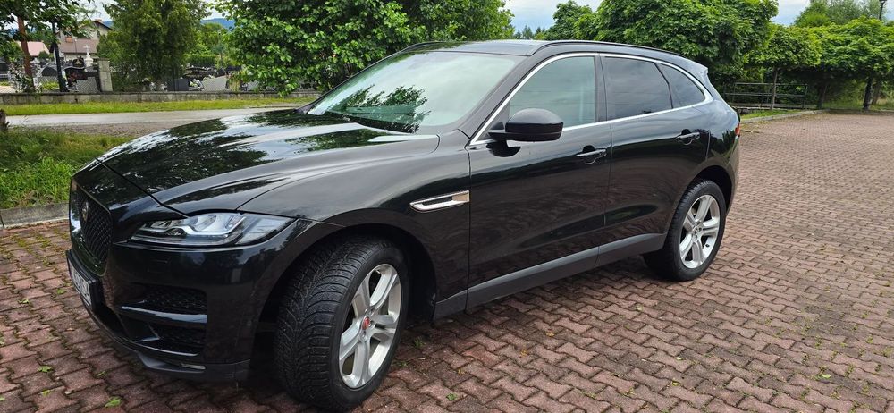 Jaguar F-Pace