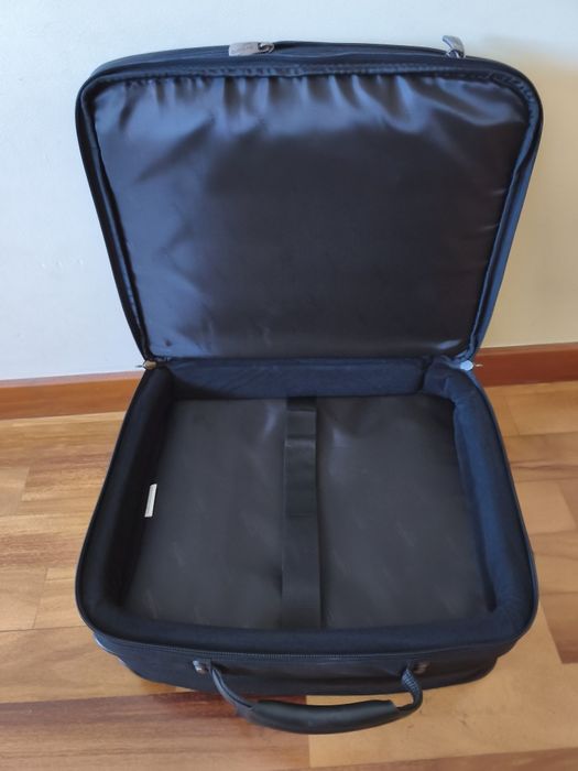 Mala viagem Alt.0.56 lar.0.43 prof. 0.18 cabine