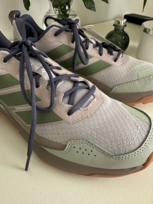 Кросівки adidas TERREX розмір 42
