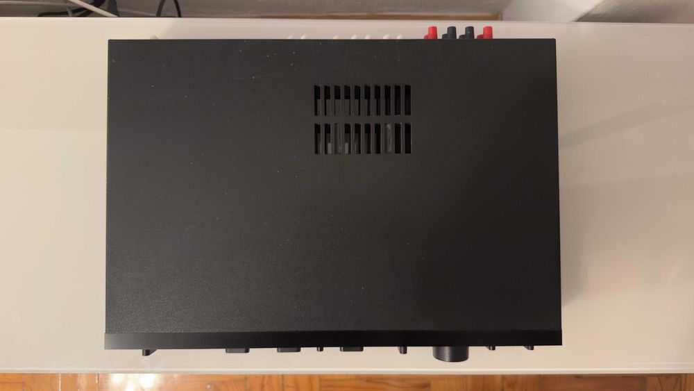 Amplificador Estéreo Audiolab 8000A – Revisto