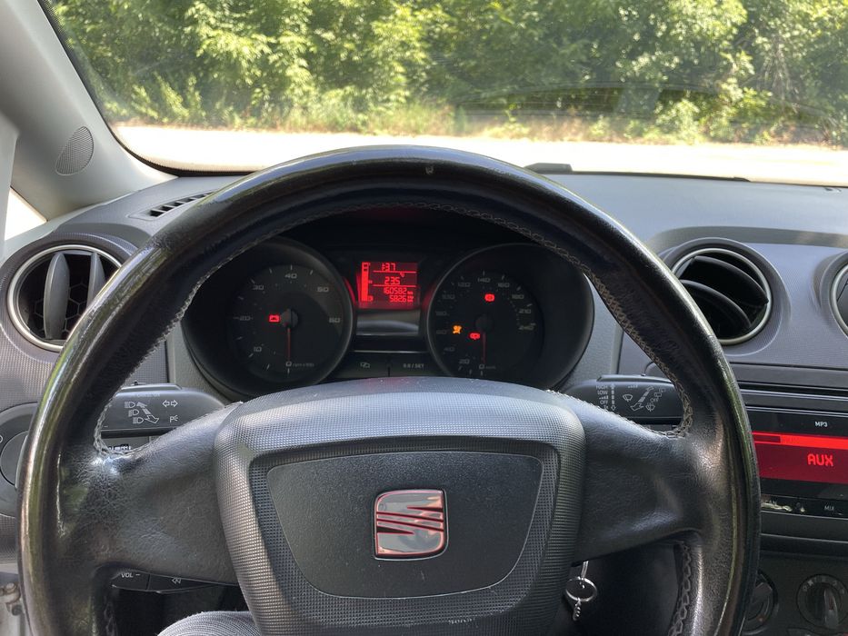Seat ibiza 2011 рік