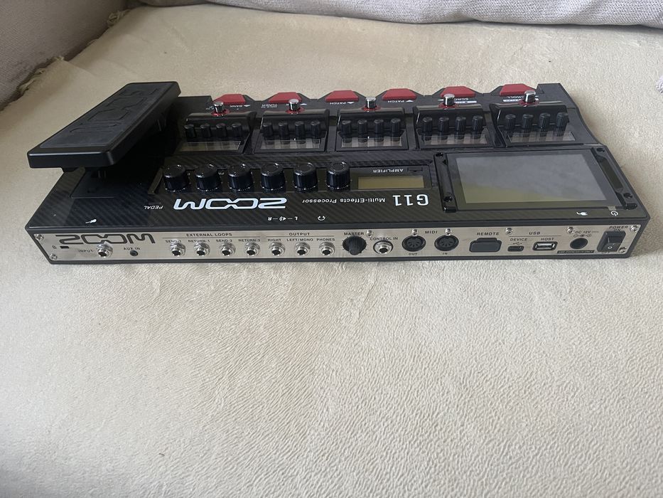 Zoom g11 multiefekt gitarowy Częstochowa Wyczerpy - Aniołów • OLX.pl