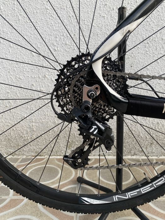 Bicicleta de Gravel Carbono