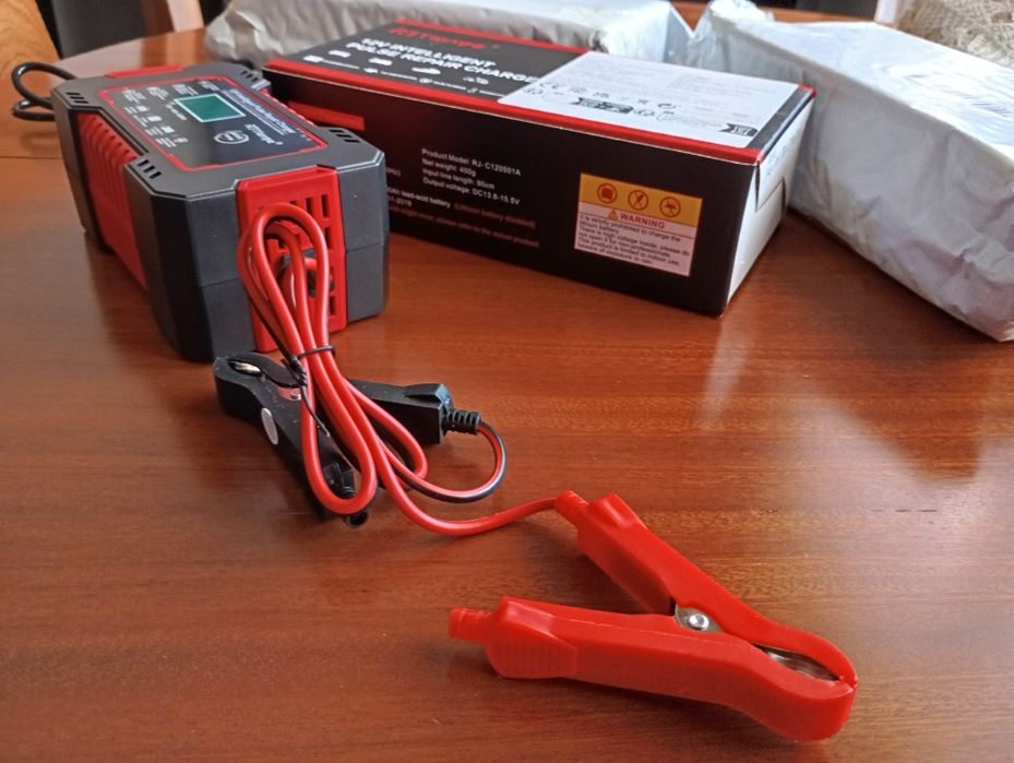 Carregador de Baterias 12V