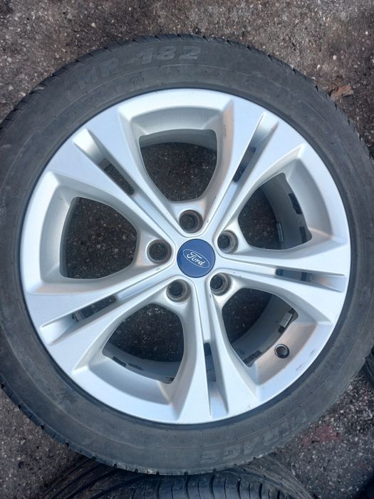 Alufelgi z oponami ford 5x108 r17 et50