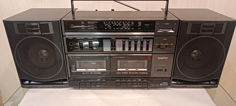 Магнитола Sanyo C-33k