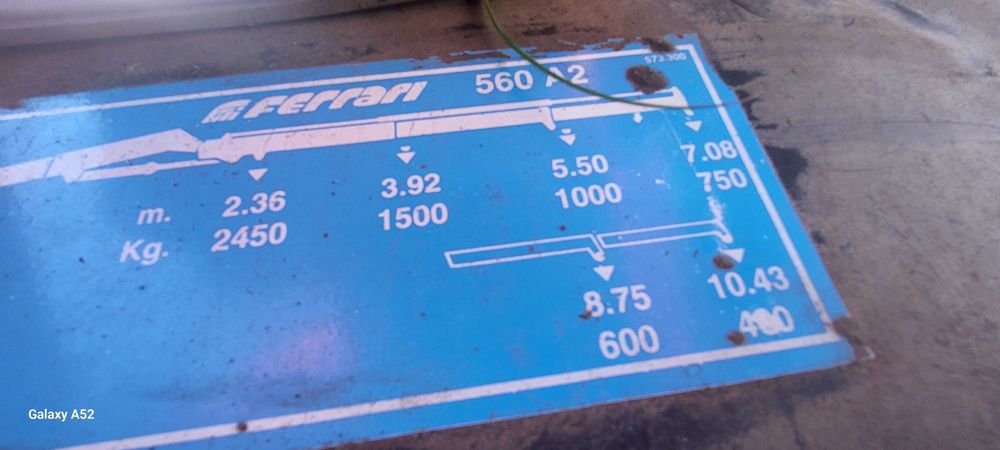 HDS Dźwig Ferrari 560