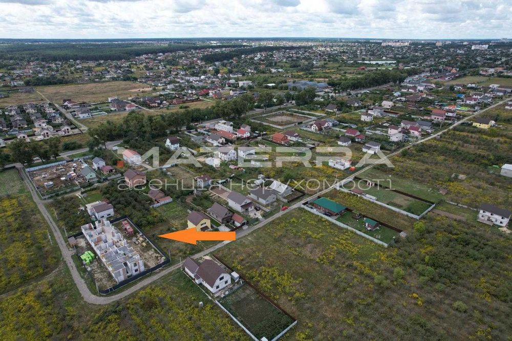 Продаж великого таунхауса на 5 кімнат у с. Тарасівка ( введений в експлуатацію) – další
