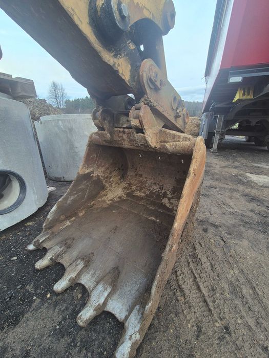 CAT 212 koparka kołowa obrotowa