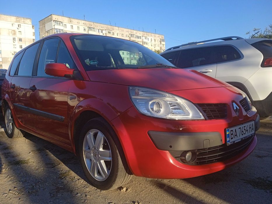 Рено Сценик 2.0.