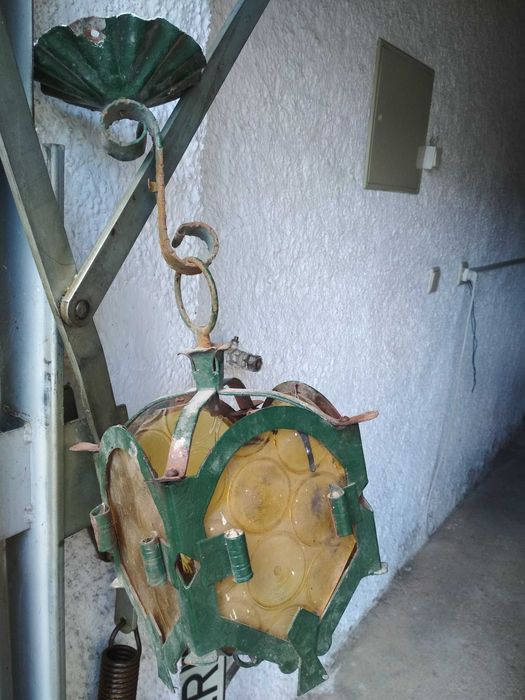 Armação para candeeiro em metal