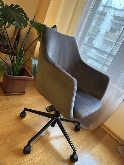 Cadeira de Secretária com Altura Regulável em Veludo Cinza