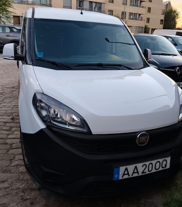 Fiat Doblò 2020 – Apenas 124.800 km – Muito Estimada (Revisão Feita)