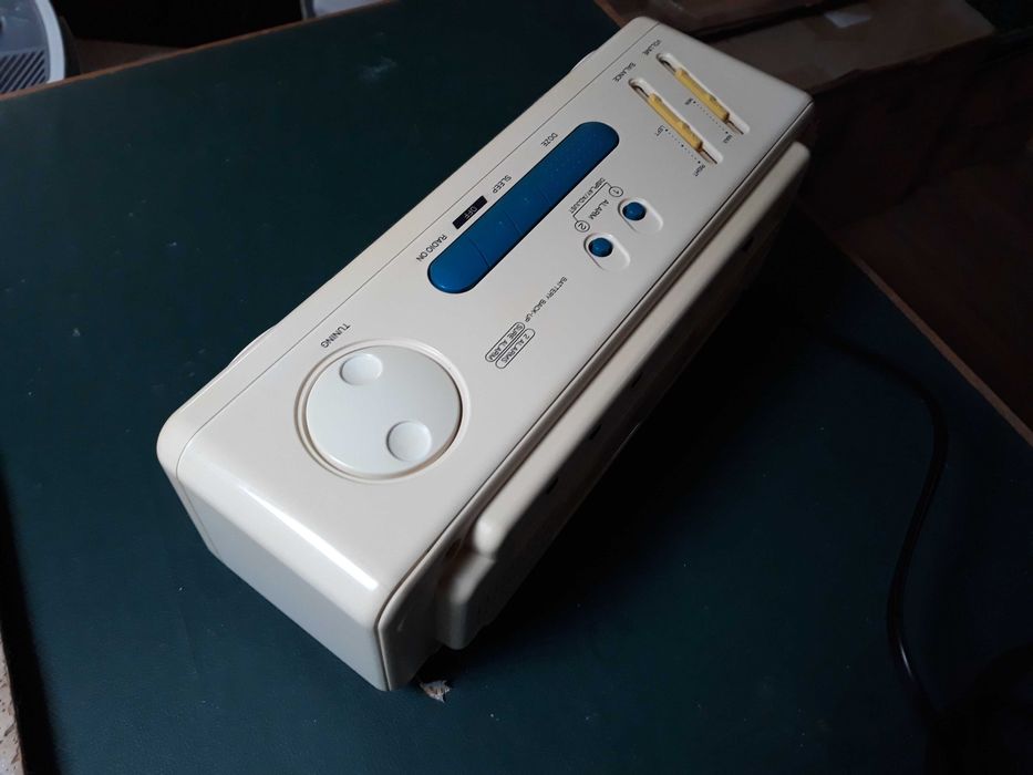 "Mini Boombox" / Rádio Despertador Panasonic - 1989 - com input áudio