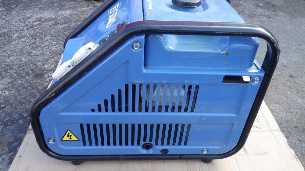 SDMO  Briggs & Stratton Agregat Generator Prądotwórczy Turystyczny