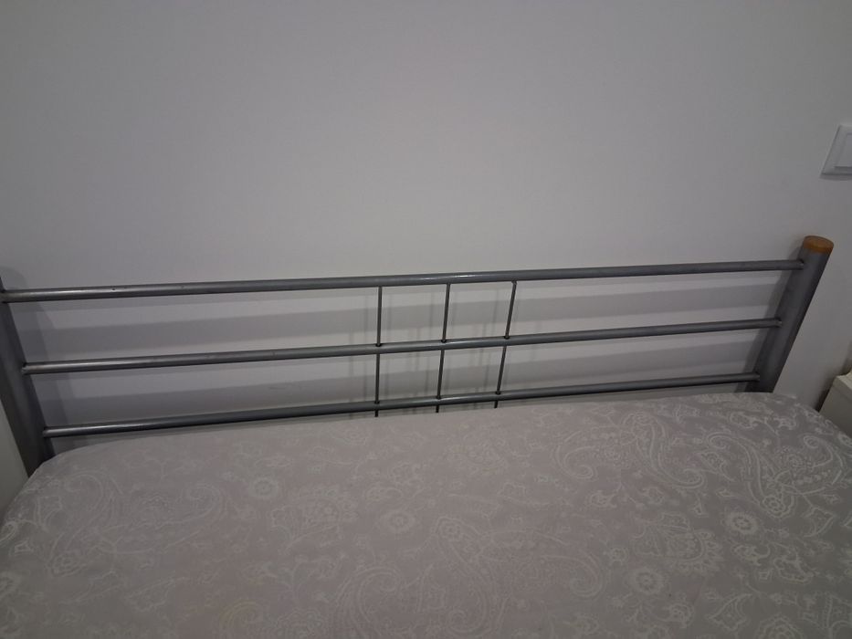 Cama de Casal  (Metal) – 1.40m x 2.00m