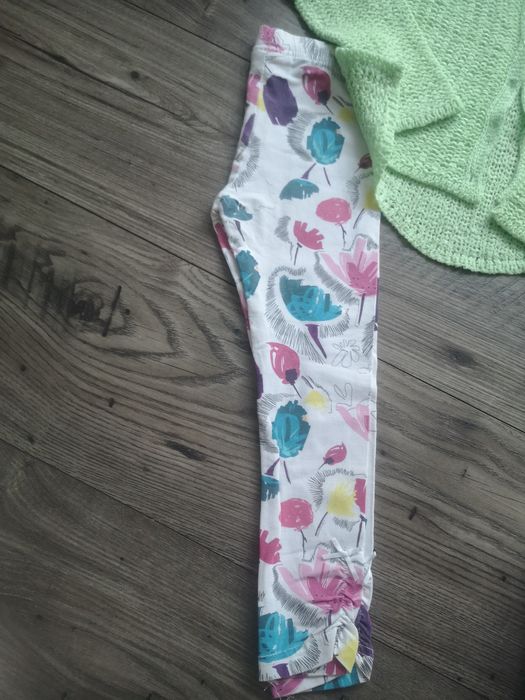 Zestaw ubrań r. 104