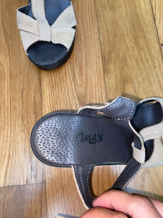 Sandálias plataforma, da Max, tamanho 39