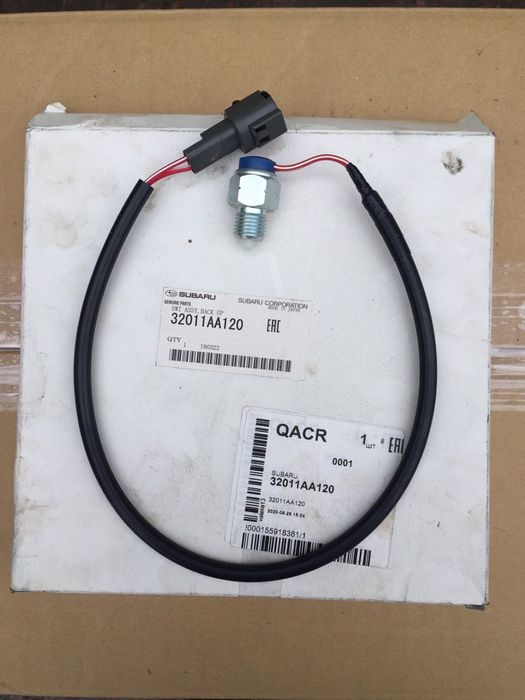 Новый оригинальный датчик заднего хода Subaru BRZ