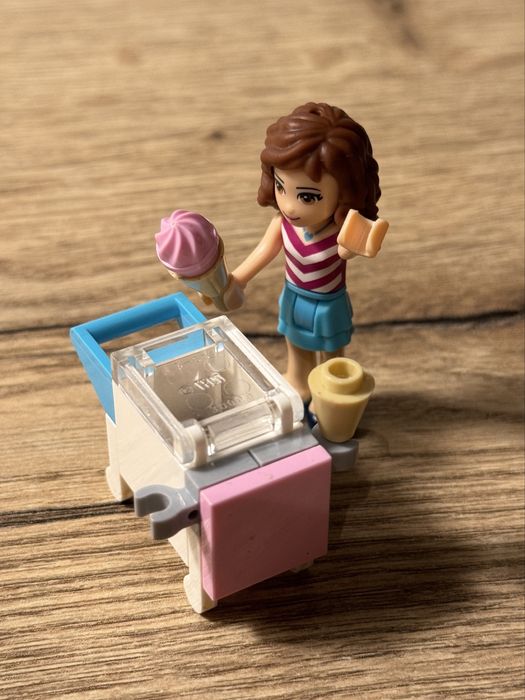 LEGO Friends 41128 Kosmiczna Karuzela w Parku Rozrywki kompletne