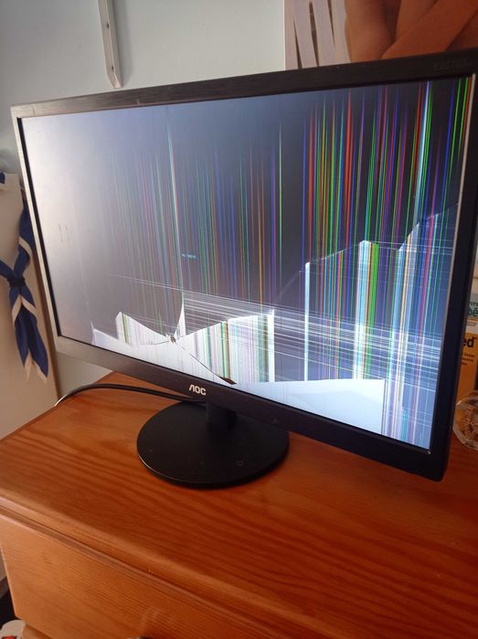 Monitor AOC écran partido mas a funcionar