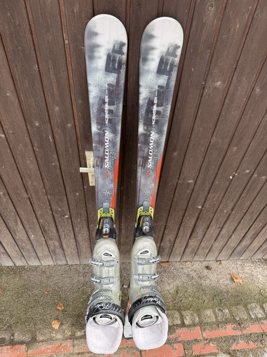 Sprzedam narty z butami 39-40