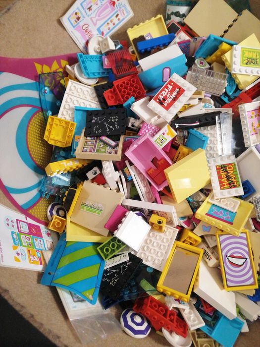 Lego elementy z nadrukami