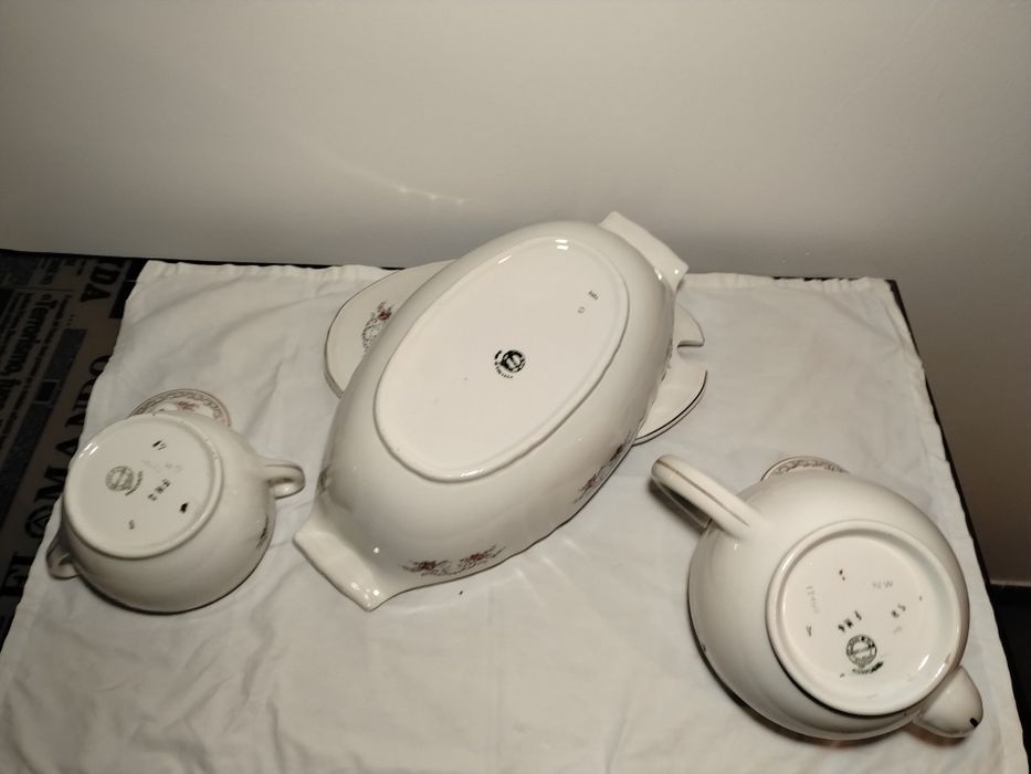 Conjunto de loiça da Fábrica de Sacavém