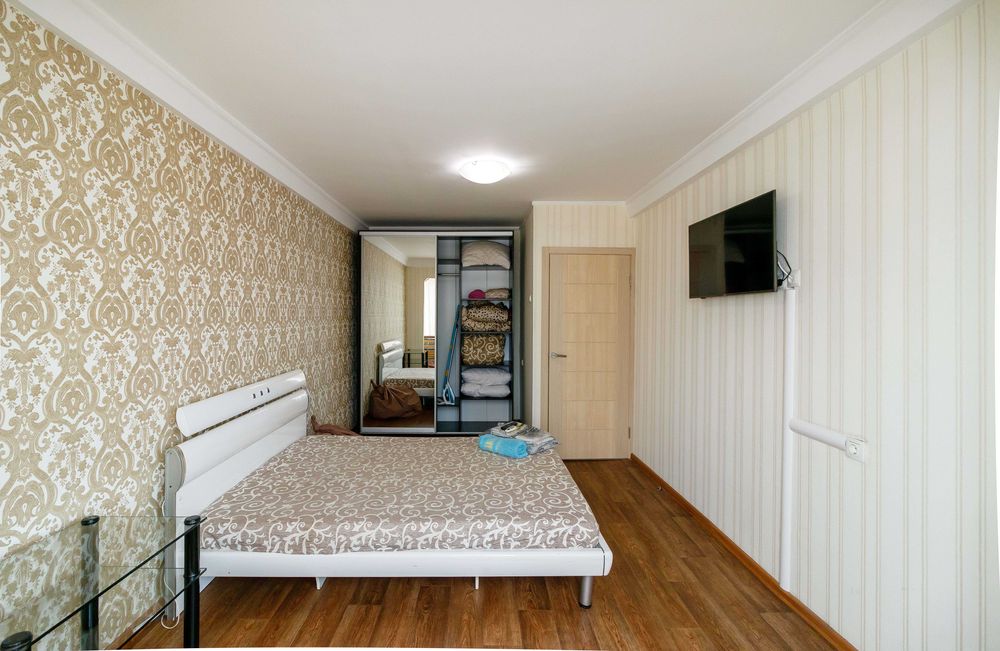 ПОСУТОЧНО-ПОЧАСОВО,1-к.кв 4мин метро  Оболонский пр31 ЗНИЖКИ В ОПИСІ!!