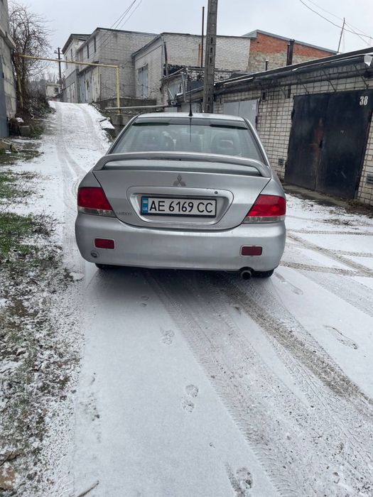 Продам Lancer 9 1.6 2004