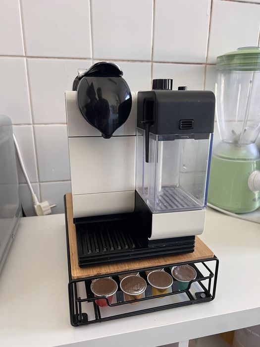 Nespresso Latissima one