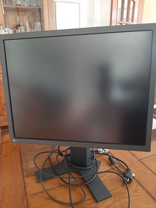 Conjunto Ecrã PC + Teclado + Rato