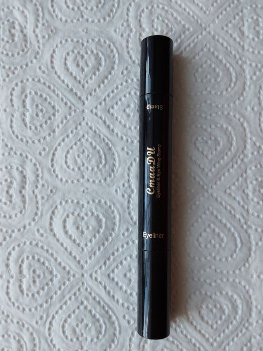 Kredka do oczu  czarny 2 w 1 Znacznik Eyeliner Płynny  Nowy