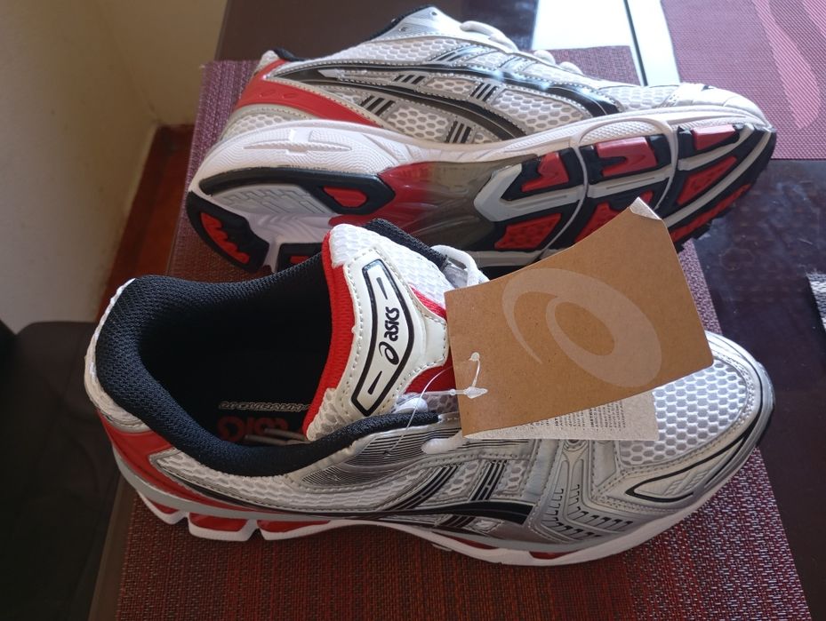 Asics Gel-Kayano 14 Red