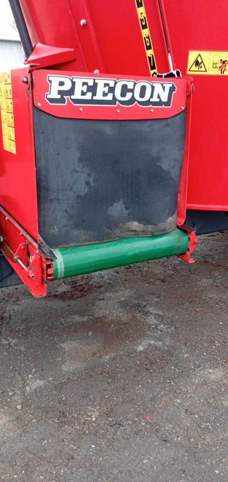 Кормозмішувач  для ВРХ Peecon Biga 19-215/230