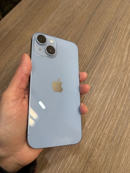 Iphone 14 блакитний