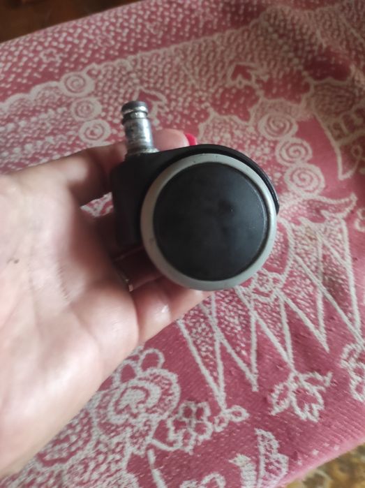 Колеса для офісного крісла