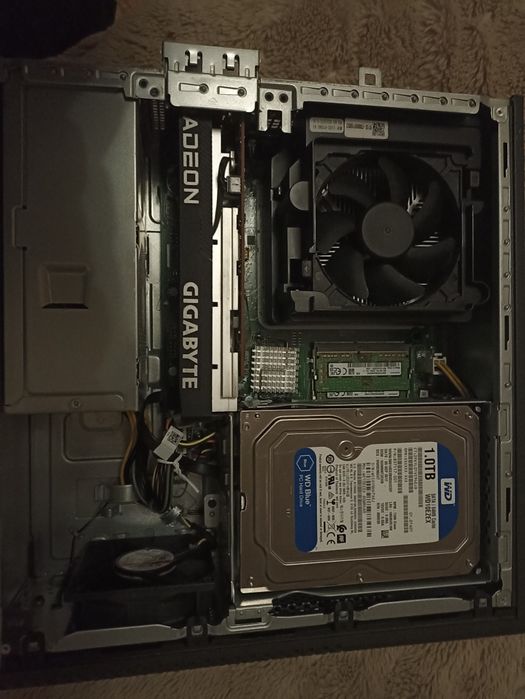 Matestation S Ryzen 5 4600G AMD RX6400