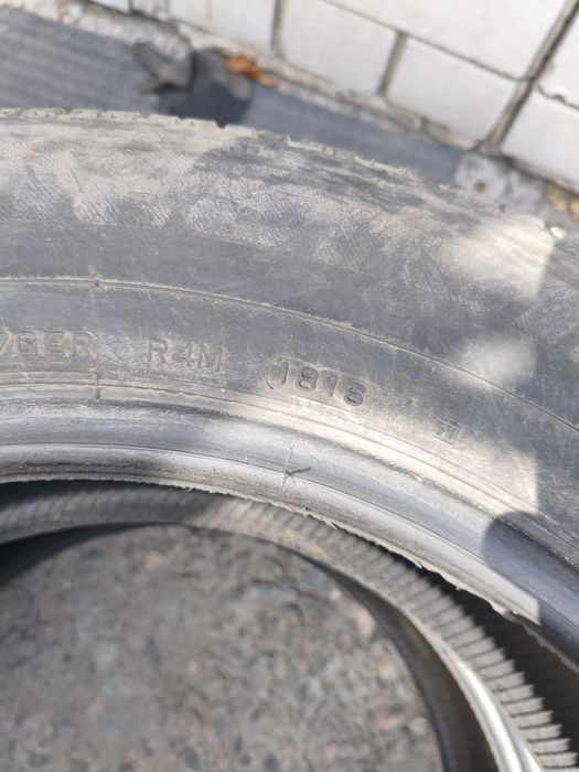 Bridgestone dueler h/p 215/60/17
